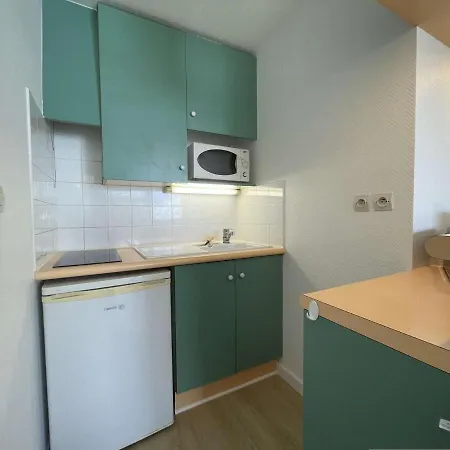 Cosy Avec Balcon, Parking Prive Et Proche - La Rochelle - Fr-1-246-688