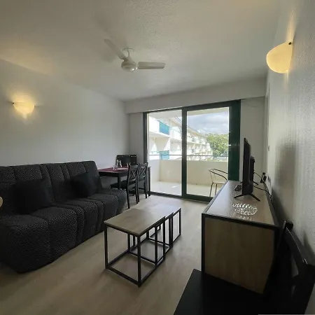 Apartment Cosy Avec Balcon, Parking Prive Et Proche - La Rochelle - Fr-1-246-688 *