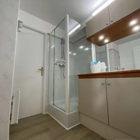Apartment Cosy Avec Balcon, Parking Prive Et Proche - La Rochelle - Fr-1-246-688